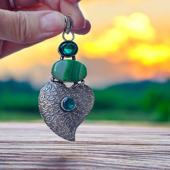 Emerald ✦ Green Lace Agate ✦ Swiss Blue Topaz Heart Pendant 925 Sterling NWT - Picture 8 of 16